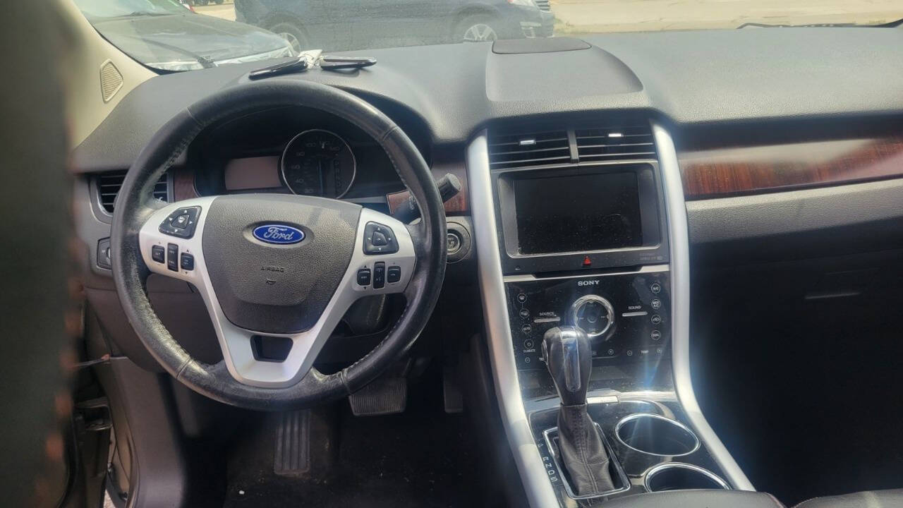Tan 2013 Ford Edge Limited Limited 4dr Crossover 8