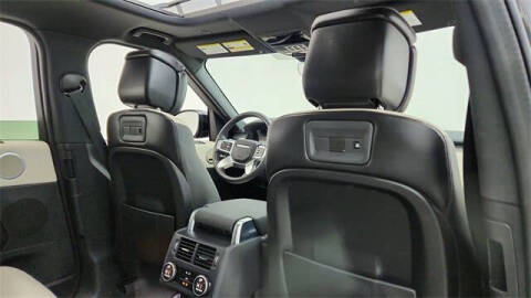 2024 Land Rover Discovery P300 Dynamic SE