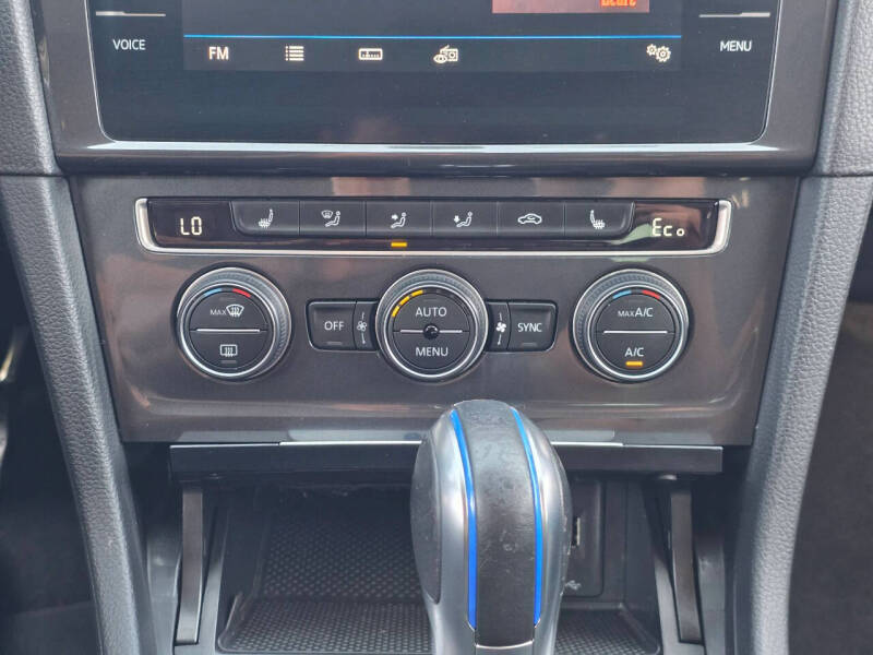 2019 Volkswagen e-Golf SE