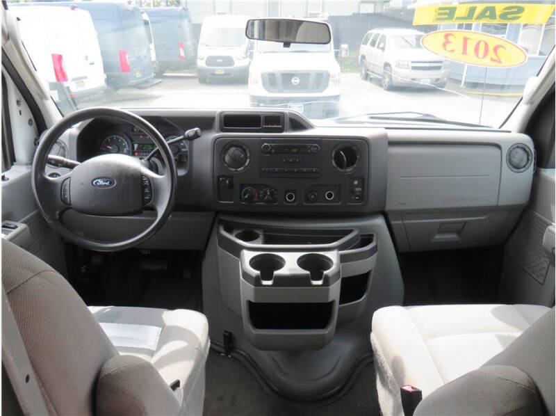 2013 Ford E-Series E-250
