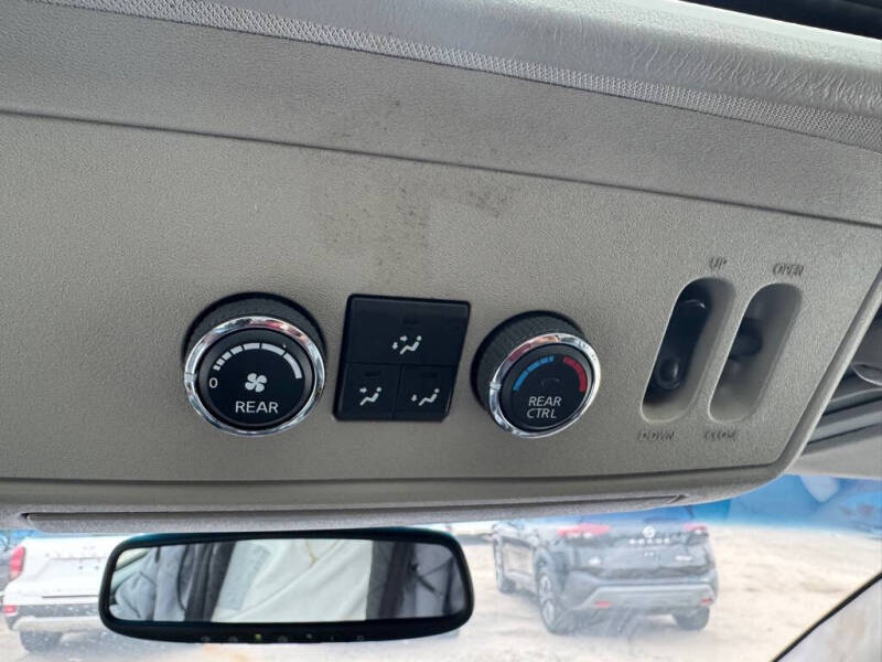 2011 Nissan Armada Platinum