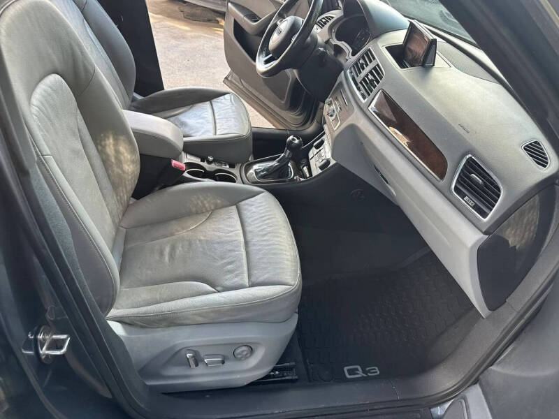 2017 Audi Q3 2.0T Premium Plus