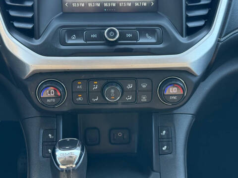 2017 GMC Acadia SLE-2