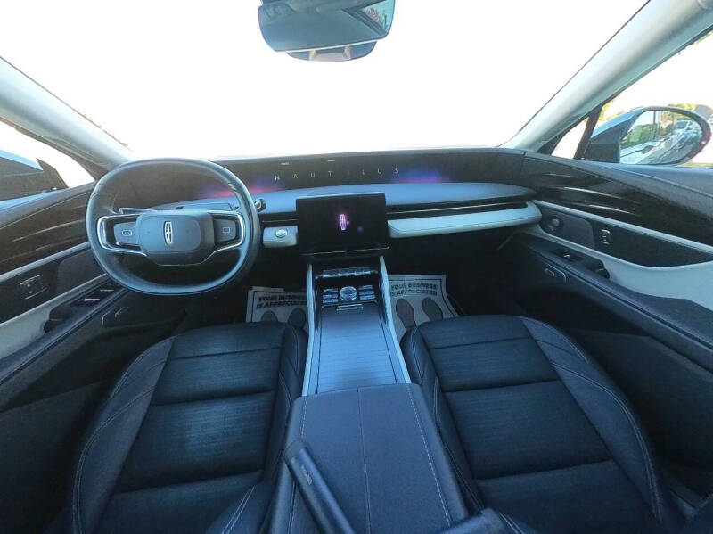 2024 Lincoln Nautilus Hybrid Reserve