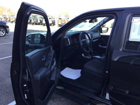 2022 Nissan Frontier SV