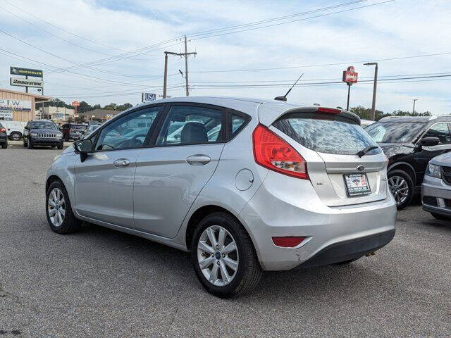 2013 Ford Fiesta SE