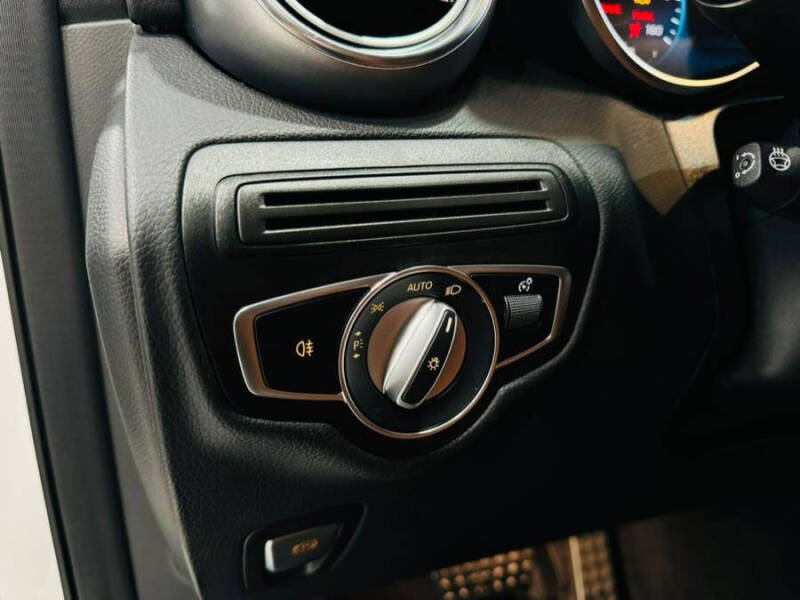 2023 Mercedes-Benz GLC GLC 300 4MATIC