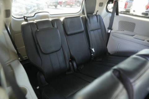 2012 Chrysler Town and Country Touring