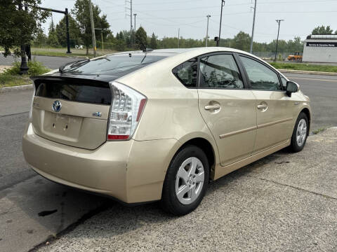 2010 Toyota Prius III