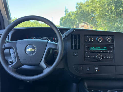 2016 Chevrolet Express LT 3500