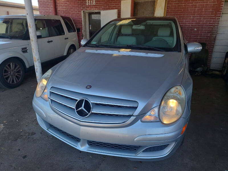 2007 Mercedes-Benz R-Class for sale at UGWONALI MOTORS in Dallas TX