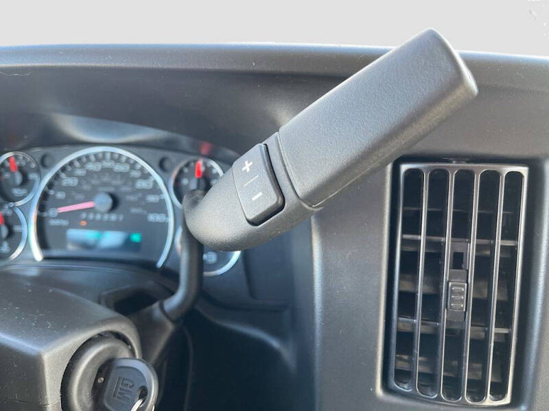2024 Chevrolet Express 2500