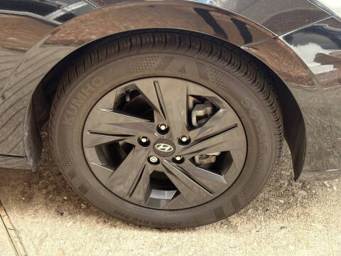 2022 Hyundai Elantra SEL