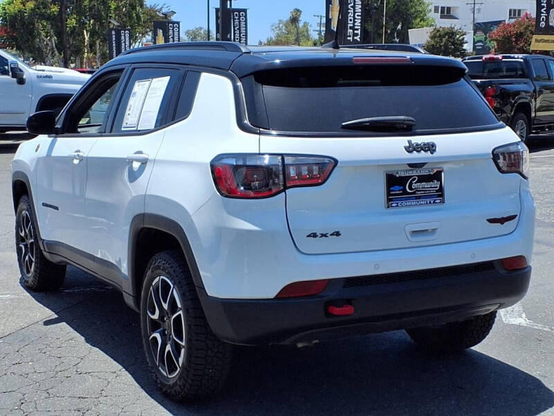 2025 Jeep Compass Trailhawk