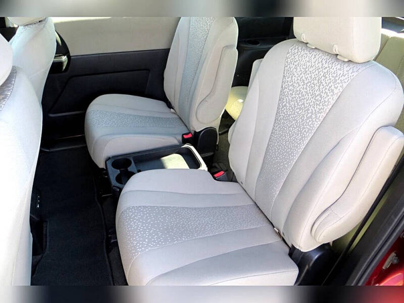 2012 Mazda MAZDA5 Sport