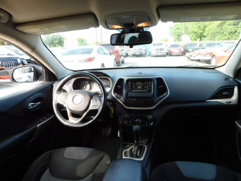 2017 Jeep Cherokee Sport