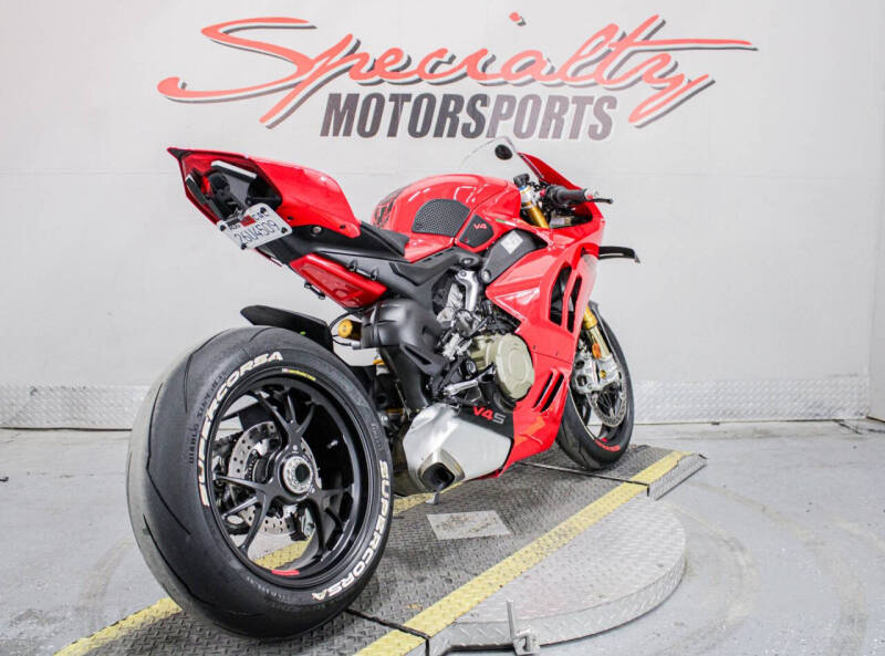 2023 Ducati Panigale V4 S