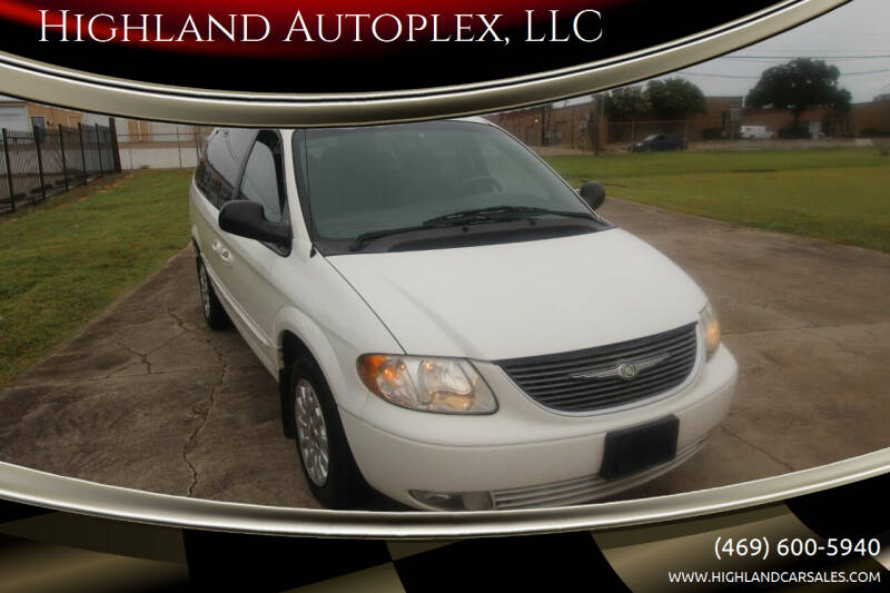 2002 Chrysler Town and Country for sale at Highland Autoplex, LLC in Dallas TX