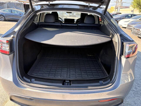 2025 Tesla Model Y Long Range