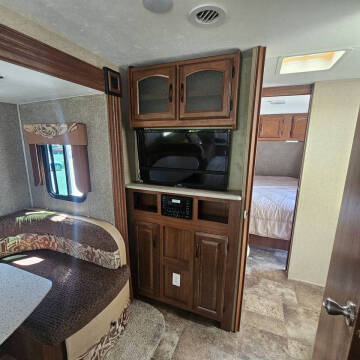 2015 Coachmen RV Freedom Express
