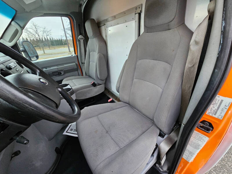 2014 Ford E-Series E-350 SD