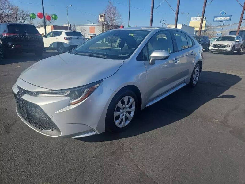 2022 Toyota Corolla LE's photo