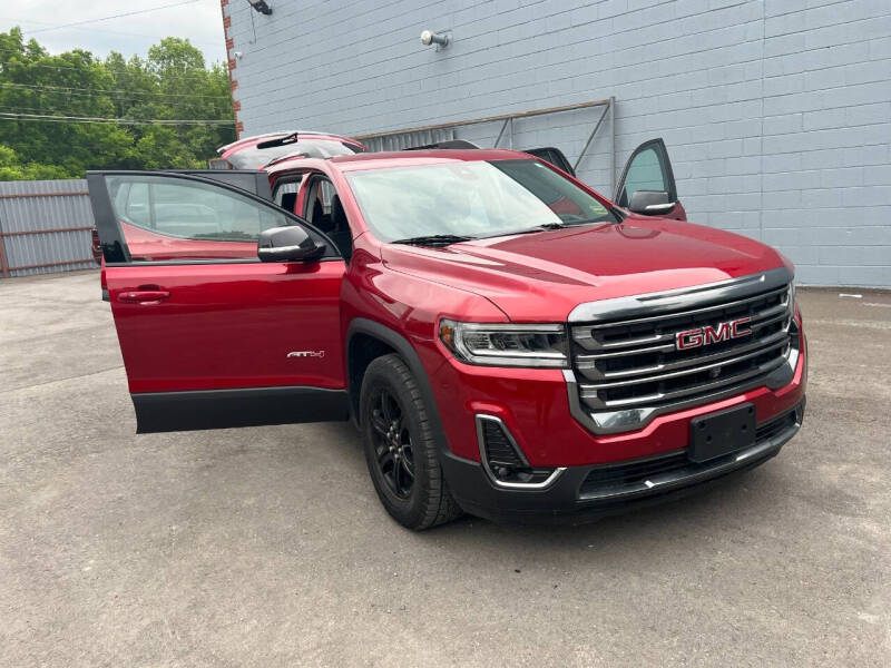 2023 GMC Acadia AT4
