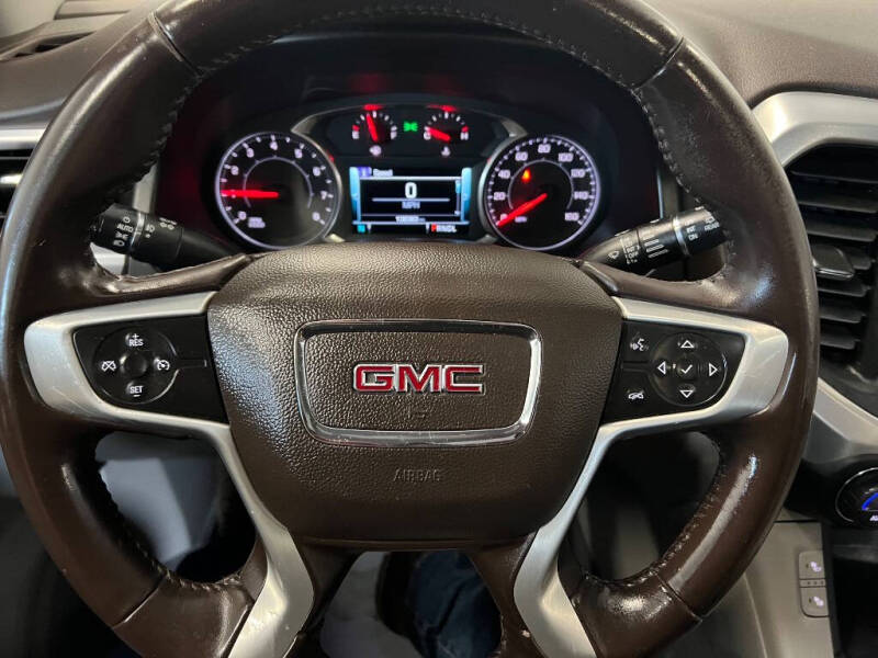 2017 GMC Acadia SLT-1