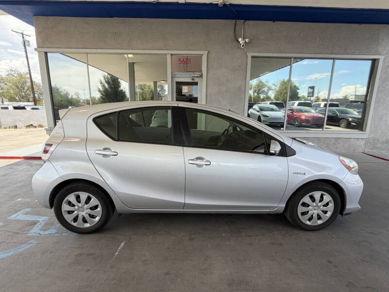 2014 Toyota Prius c Two