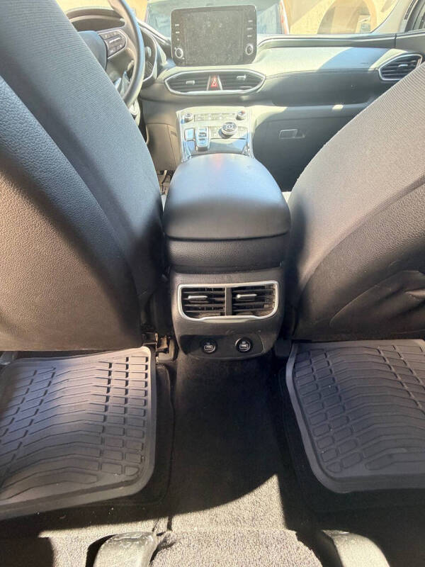 2021 Hyundai Santa Fe SE