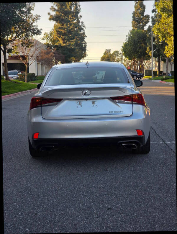 2017 Lexus IS 200t