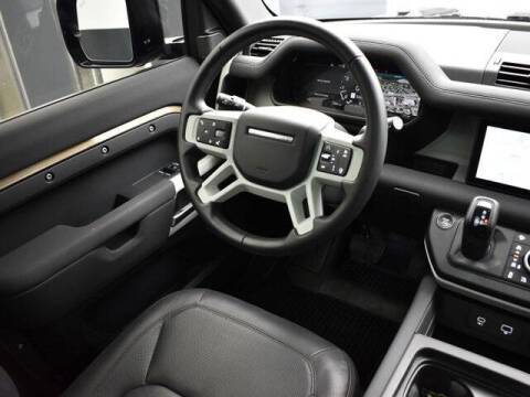 2023 Land Rover Defender 90 SE