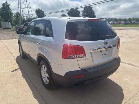 2011 Kia Sorento LX
