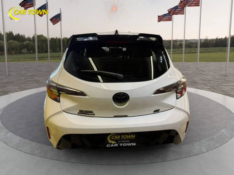 2020 Toyota Corolla Hatchback SE Nightshade Edition
