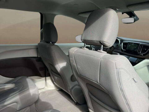 2017 Chrysler Pacifica Touring