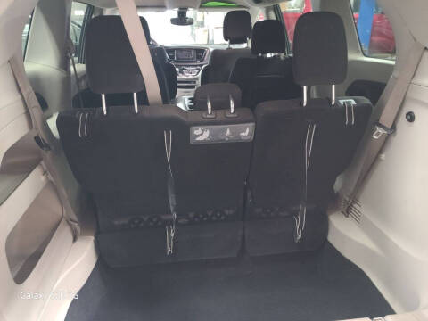 2017 Chrysler Pacifica LX