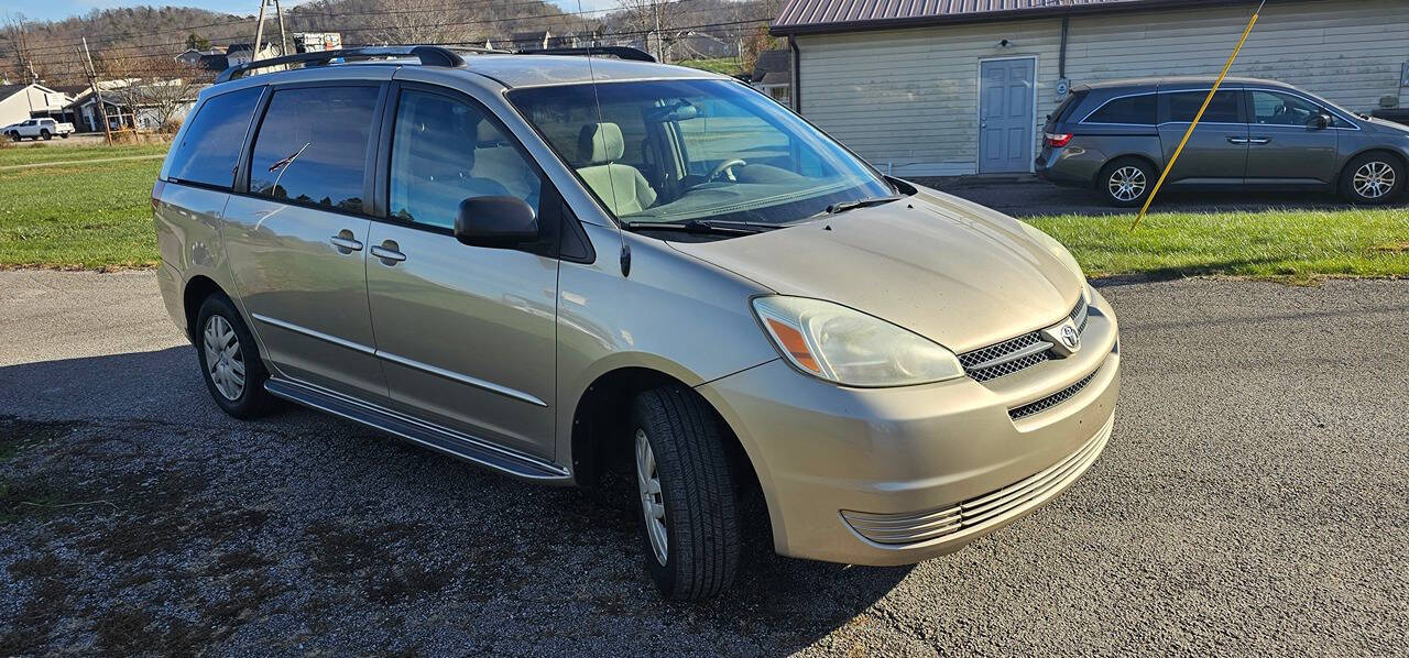 2004 Toyota Sienna for sale at Art's Used Cars in Winfield, WV