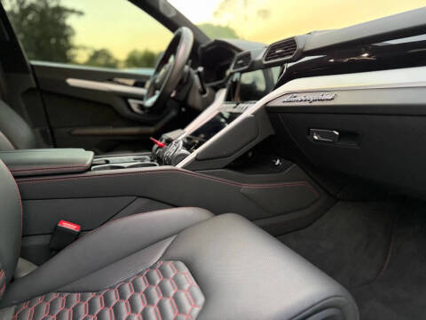 2022 Lamborghini Urus