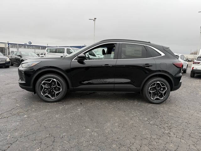 2026 Ford Escape Platinum