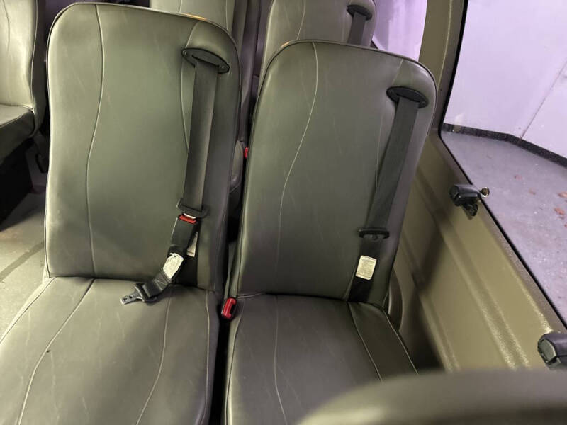 2013 Ford E-Series E-350 SD