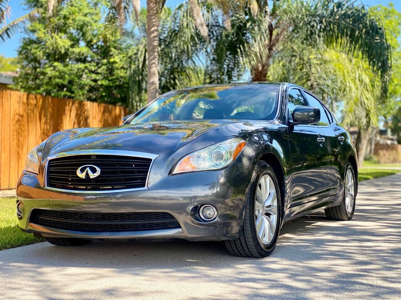 Aux infiniti m37