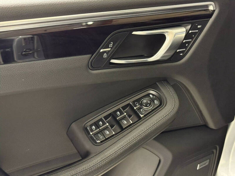 2020 Porsche Macan S