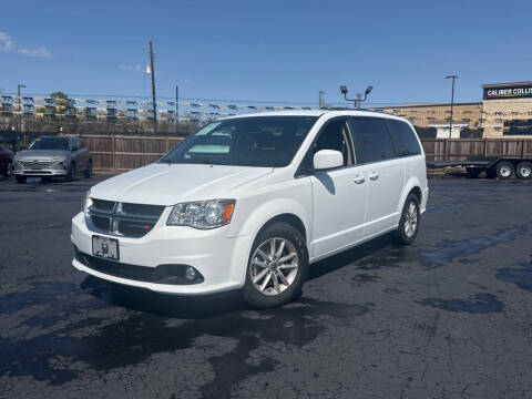 2019 Dodge Grand Caravan for sale at J & L AUTO SALES in Tyler TX