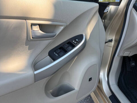 2010 Toyota Prius V