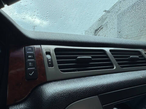 2011 GMC Yukon XL SLT 2500