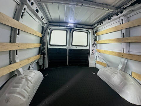 2024 Chevrolet Express 2500