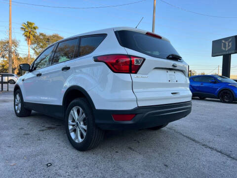 2019 Ford Escape S
