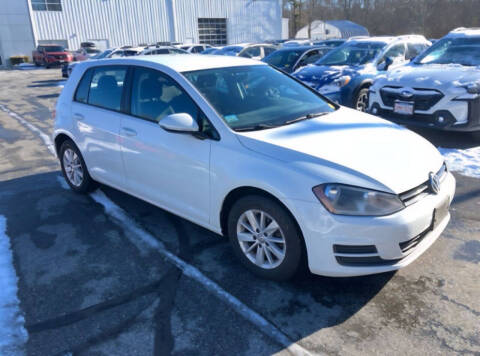 2017 Volkswagen Golf TSI S