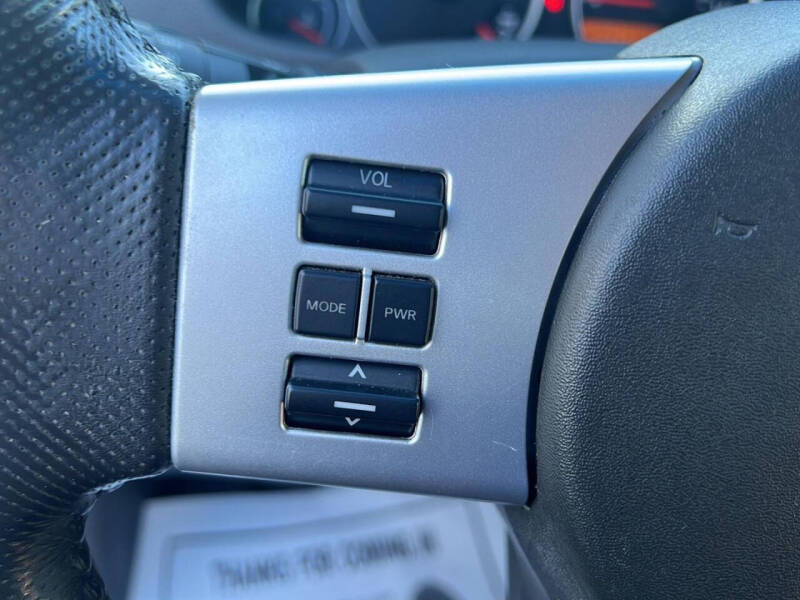 2008 Nissan Pathfinder LE