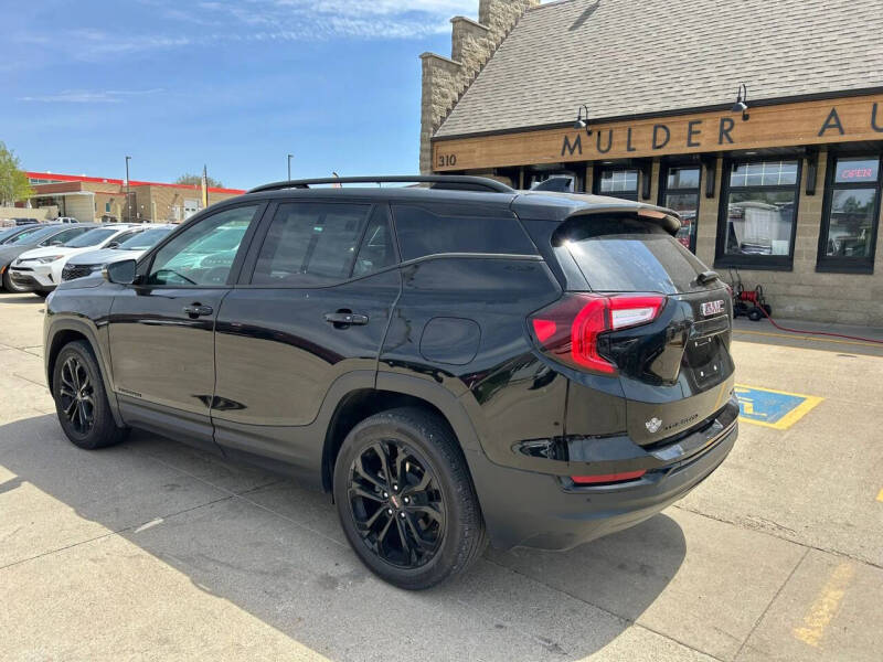 2022 GMC Terrain SLE